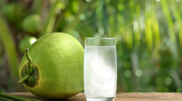 Coconut Water Stay Cool This Summer With Diabetes-Friendly Drinks